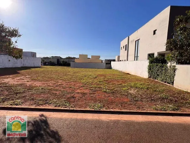 Terreno com 374m², à venda, no bairro Jardim Luzitano em Anápolis