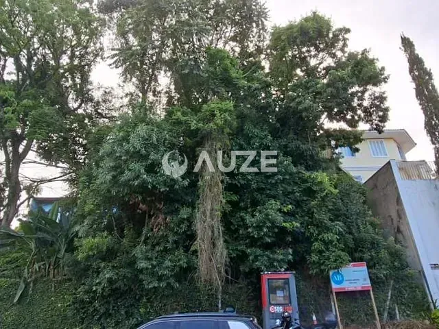 Terreno com 600m², à venda, no bairro Santa Felicidade em Curitiba