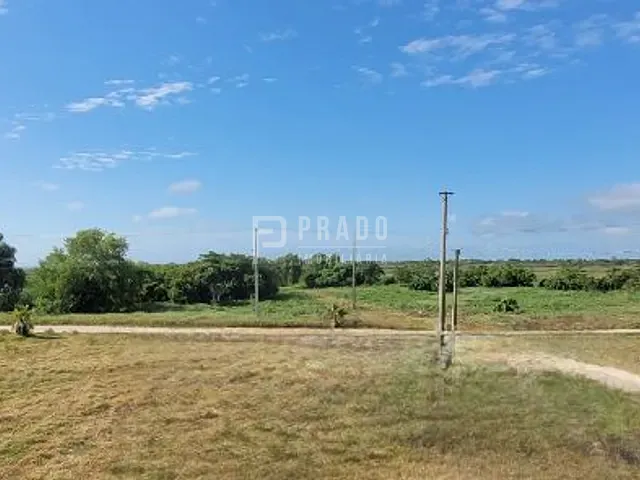 Terreno com 360m², à venda, no bairro Laranjal em Pelotas
