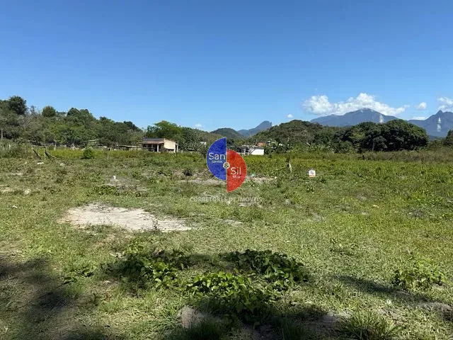 Terreno com 2000m², à venda, no bairro Citrolândia em Guapimirim