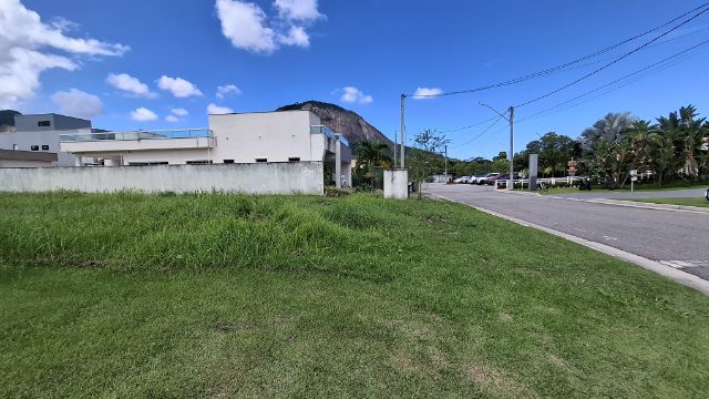 Terreno com 404m², à venda, no bairro Inoã (Inoã) em Maricá