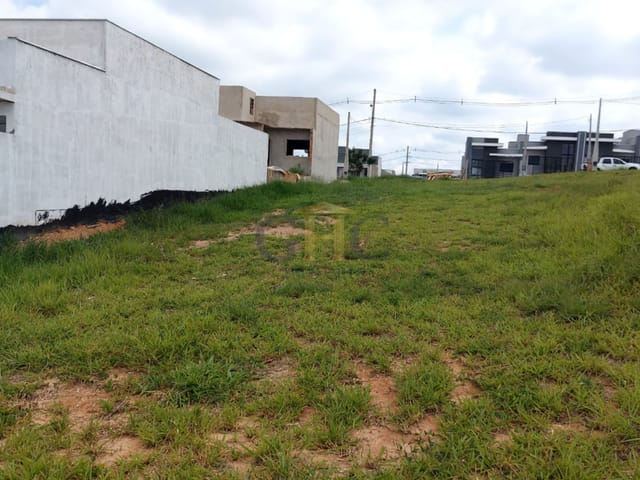 Terreno com 250m², à venda, no bairro Jardim São Lucas II em Salto de Pirapora