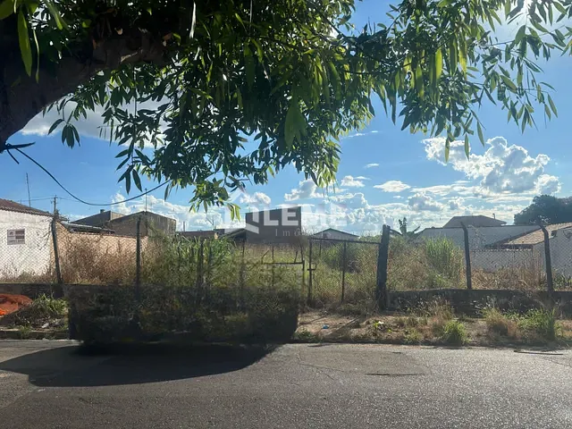 Terreno com 720m², à venda, no bairro Jardim Alvorada em Mococa