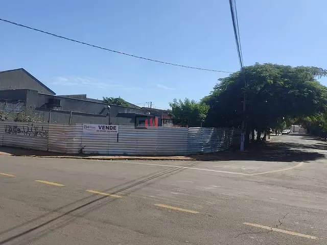 Terreno com 777m², à venda, no bairro Conjunto Café em Londrina