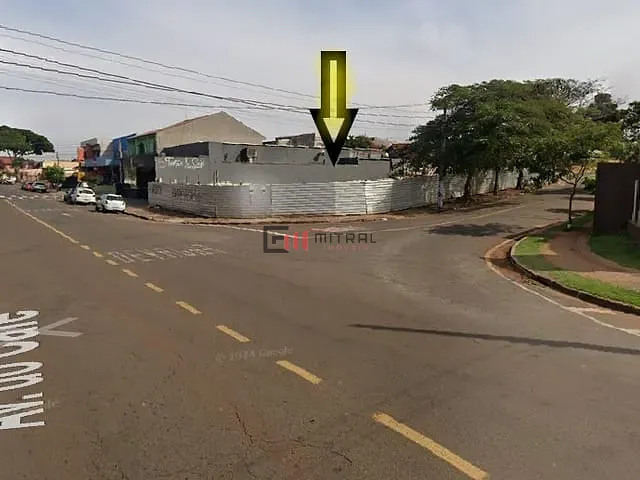 Terreno com 777m², à venda, no bairro Conjunto Café em Londrina