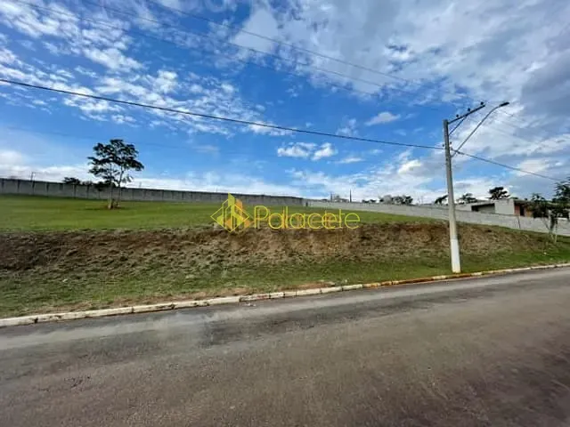 Terreno com 2000m², à venda, no bairro Chácaras Cataguá em Taubaté