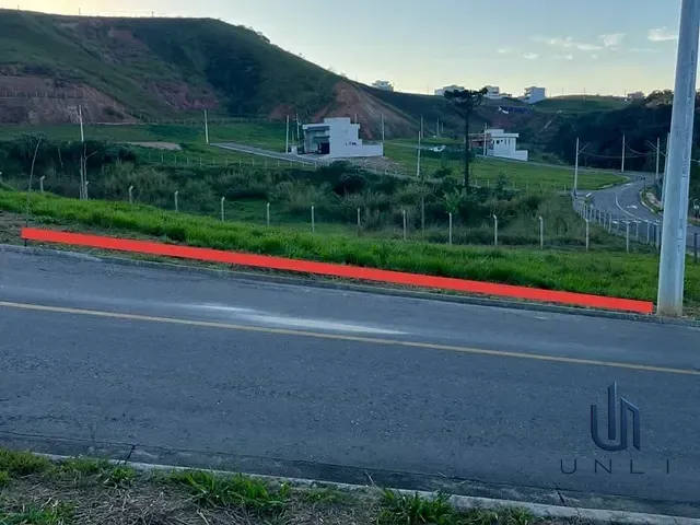 Terreno com 242m², à venda, no bairro Casa de Pedra em Volta Redonda