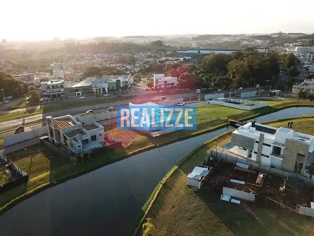 Terreno com 425m², à venda, no bairro Madero Living Club em Marau