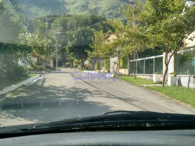 Terreno com 430m², à venda, no bairro Campo Grande em Rio de Janeiro
