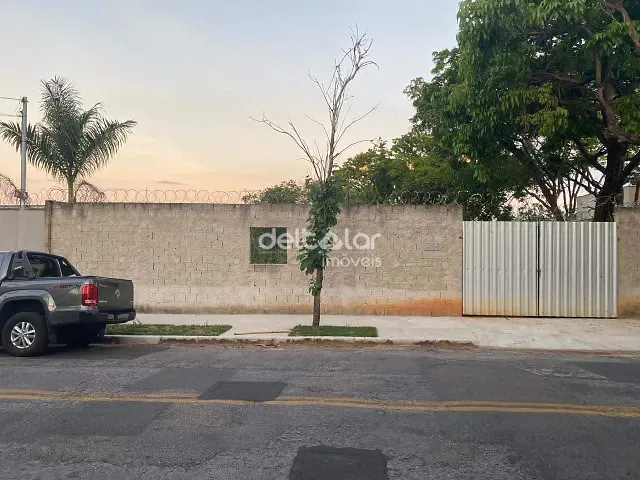 Terreno com 1000m², à venda, no bairro Garças em Belo Horizonte