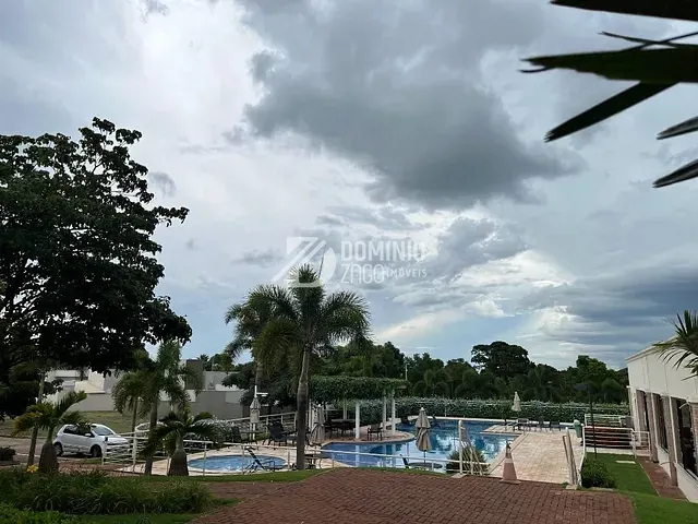 Terreno com 300m², à venda, no bairro Estância dos Ipês em Uberaba
