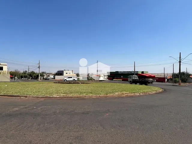 Terreno com 672m², à venda, no bairro Jardim Nobre em Rolândia