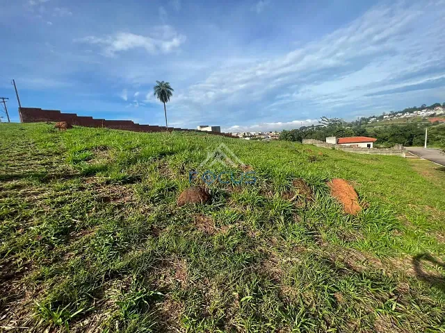 Terreno com 1000m², à venda, no bairro Jardim Tarumã em Jundiaí