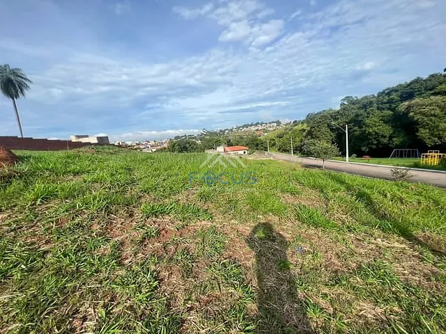 Terreno com 1000m², à venda, no bairro Jardim Tarumã em Jundiaí