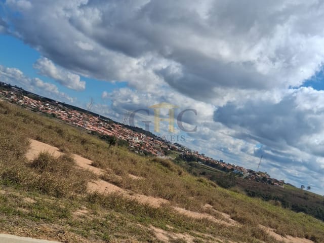 Terreno com 175m², à venda, no bairro Jardim Terra Bella em Salto de Pirapora
