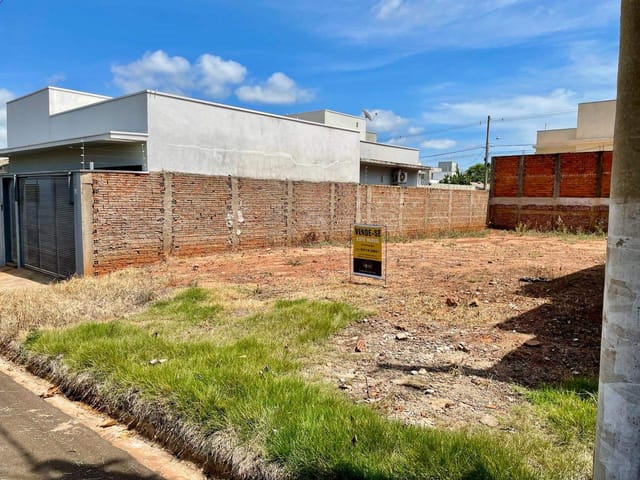 Foto do Terreno - Terreno á Venda, plano de 200 metros quadrados, 10x20, pronto para construir, localizado no bairro Parque Cidade Jardim em Votuporanga, SP | Imobiliária Na House