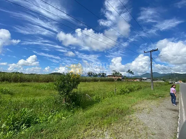 Sítio com 131305m², à venda, no bairro Rio Bonito (Pirabeiraba) em Joinville