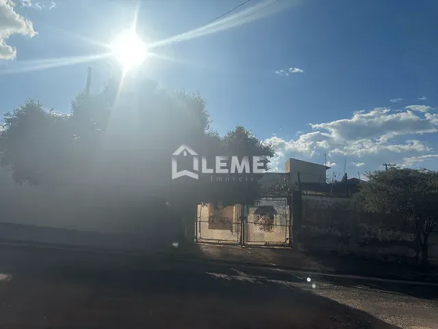 Terreno com 300m², à venda, no bairro Jardim Nova Mococa em Mococa