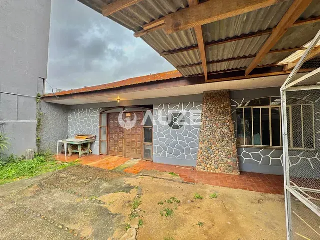 Terreno com 440m², à venda, no bairro Pinheirinho em Curitiba