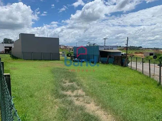 Terreno com 588m², à venda, no bairro Residencial Santa Clara em Porto Feliz