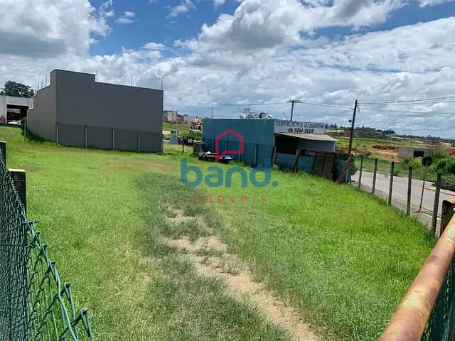 Terreno com 588m², à venda, no bairro Residencial Santa Clara em Porto Feliz