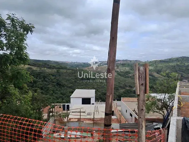 Terreno com 200m², à venda, no bairro Vila Esperança em Sabará