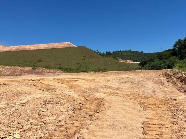 Terreno com 20000m², para alugar, no bairro Chácaras Maristela em Franco da Rocha