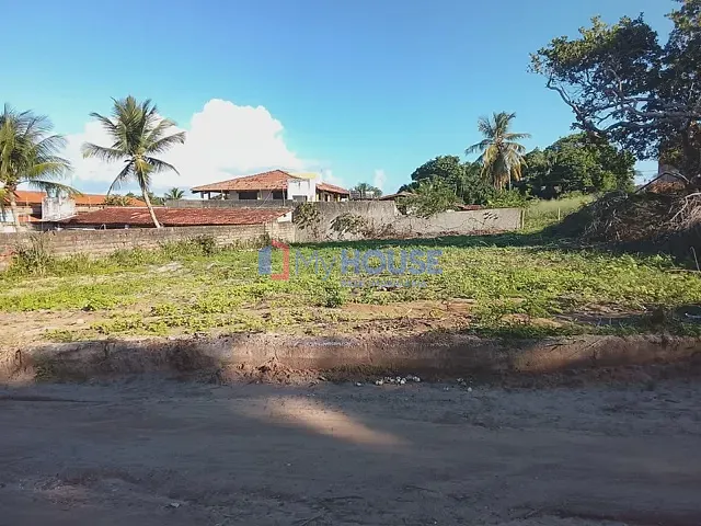 Terreno com 1225m², à venda, no bairro Olivença em Ilhéus
