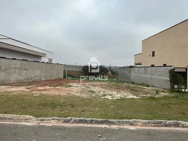 Terreno com 357m², à venda, no bairro Loteamento Residencial Fazenda Casa Grande em Taubaté