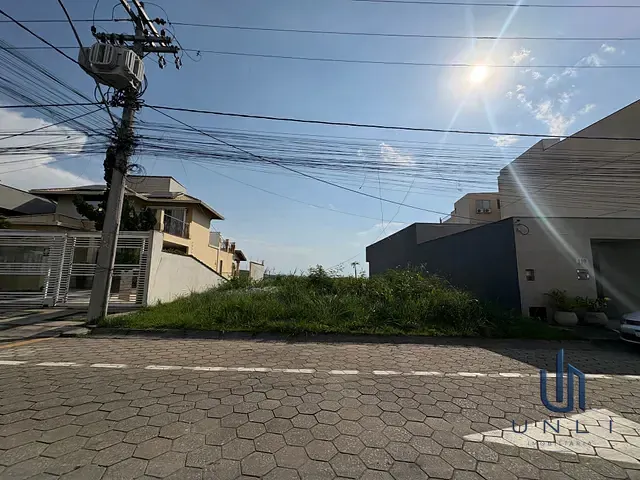 Terreno com 492m², à venda, no bairro Jardim Amália em Volta Redonda