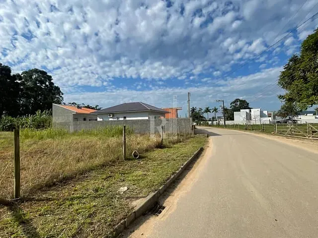 Terreno com 260m², à venda, no bairro Papagaios em Canelinha