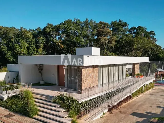 Terreno com 231m², à venda, no bairro Rio do Meio em Itajaí