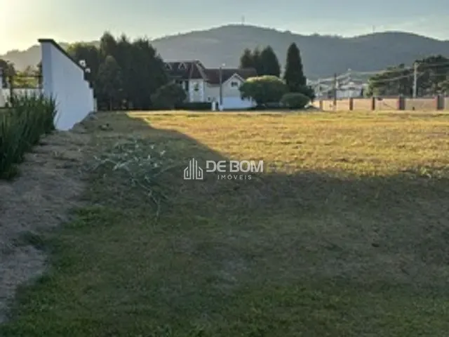 Terreno com 748m², à venda, no bairro Bortolan Norte I em Poços de Caldas