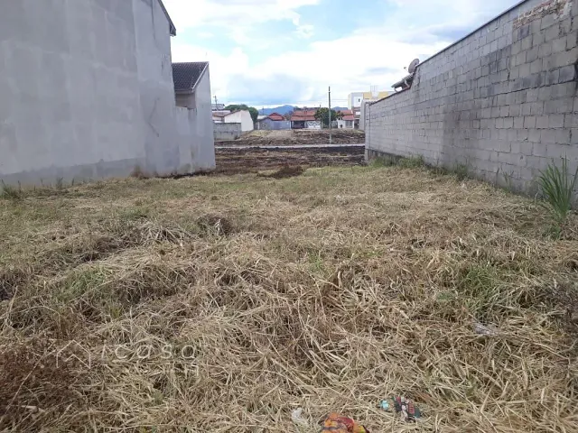 Terreno com 290m², à venda, no bairro Vila Santos em Caçapava