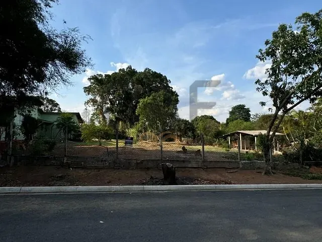 Terreno com 1001m², à venda, no bairro Área Rural de Santo Antônio de Posse em Santo Antônio de Posse