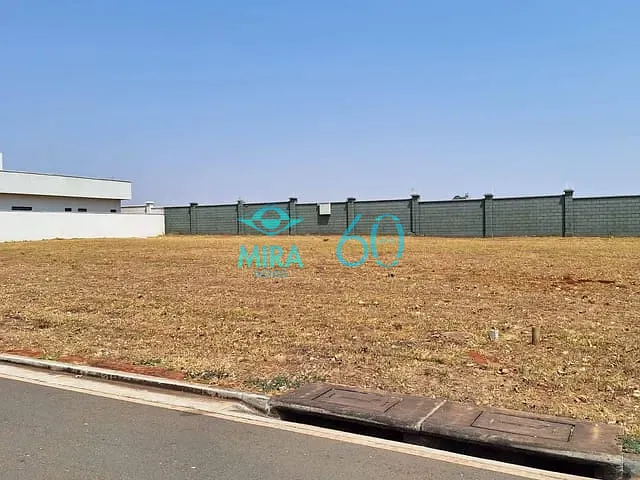 Terreno com 360m², à venda, no bairro Terras Alpha Residencial 1 em Senador Canedo