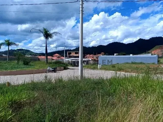 Terreno com 388m², à venda, no bairro Nossa Senhora de Fátima em Itajubá