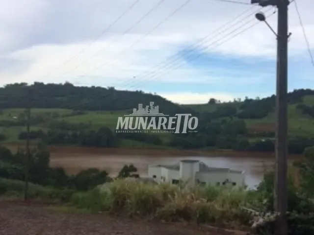 Terreno com 405m², à venda, no bairro Centro em Marcelino Ramos