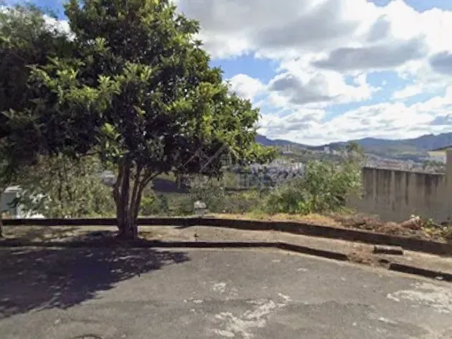 Terreno com 360m², à venda, no bairro Jardim Novo Mundo em Poços de Caldas