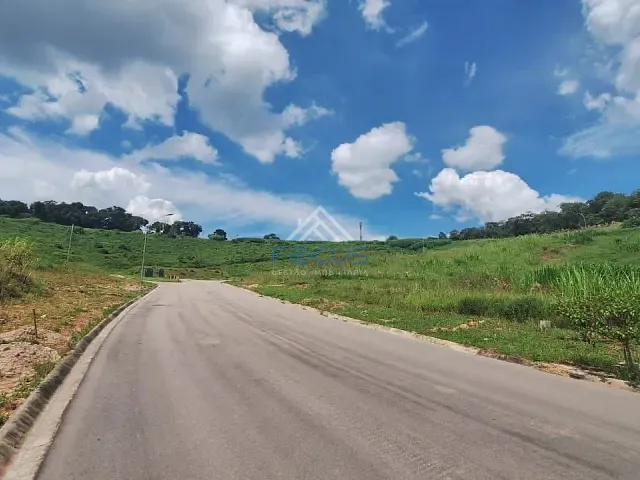 Terreno com 1000m², à venda, no bairro Jardim Rosaura em Jundiaí