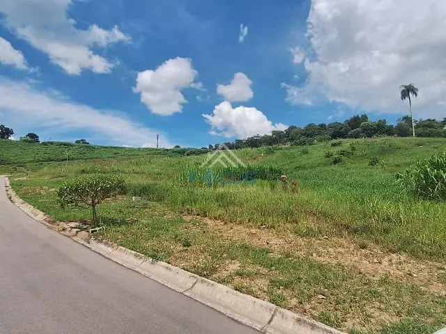 Terreno com 1000m², à venda, no bairro Jardim Rosaura em Jundiaí