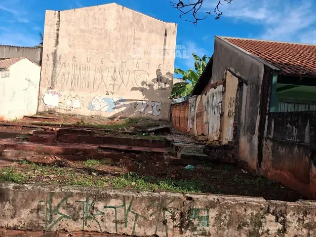 Terreno com 300m², à venda, no bairro Jardim do Sol em Londrina