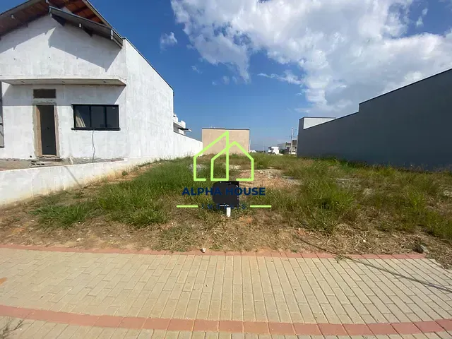 Terreno com 176m², à venda, no bairro Água Preta em Pindamonhangaba