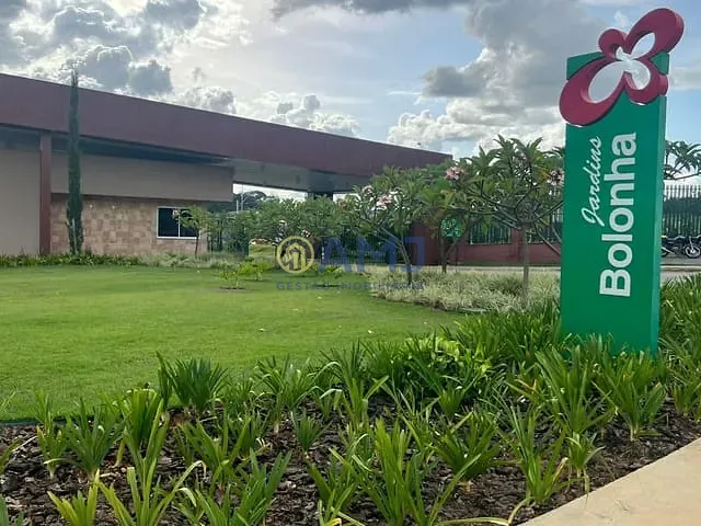 Terreno com 318m², à venda, no bairro Jardins Bolonha em Senador Canedo
