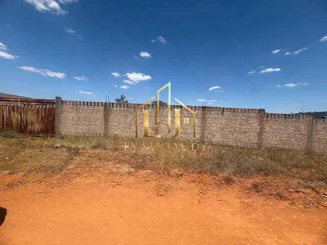 Terreno com 1200m², à venda, no bairro Centro em Chapada dos Guimarães