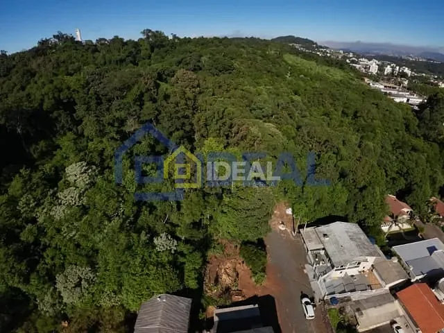 Terreno com 452m², à venda, no bairro São Cristóvão em Concórdia