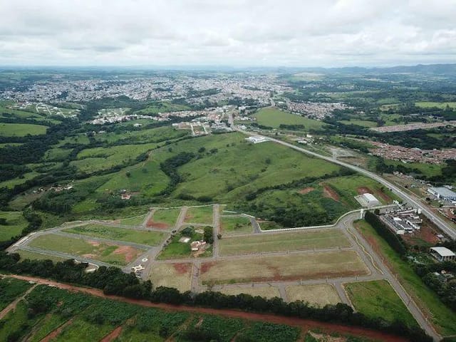 Terreno com 360m², à venda, no bairro Reserva dos Ipês em Lavras