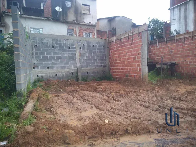Terreno com 125m², à venda, no bairro Roma em Volta Redonda