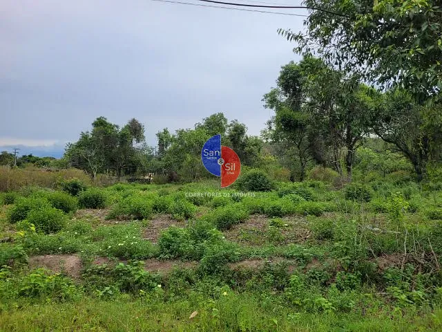 Terreno com 600m², à venda, no bairro Ilê de France em Magé