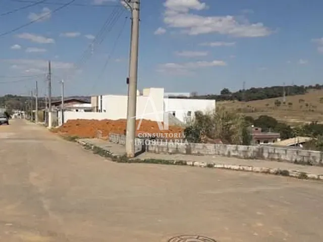 Terreno com 250m², à venda, no bairro Residencial Estoril em Taubaté